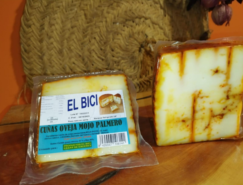 Queso de Oveja con Mojo Picón
